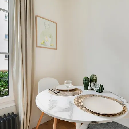Cosy Flat By Les Maisons De Charloc Homes Boulogne-Billancourt Esterno foto